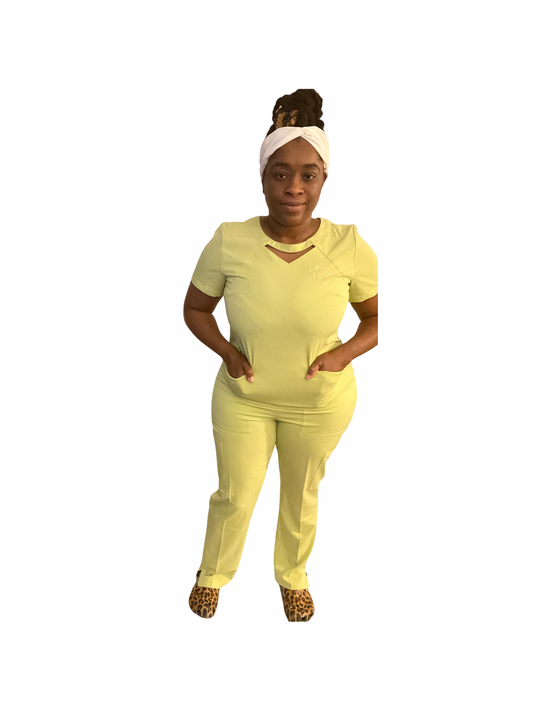 Najah 2-Pocket Scrub Top